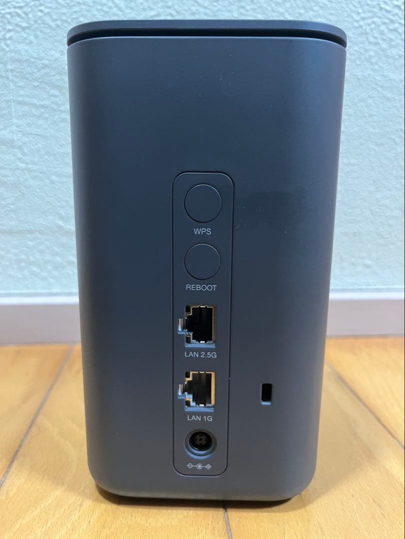 【新品】docomo  5G HR02 本体【未使用】