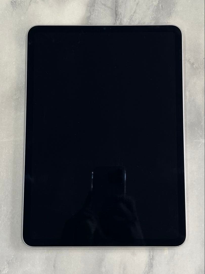 iPad Pro 11インチ第4世代 M2 チップ搭載 Wi-Fiモデル【美品】