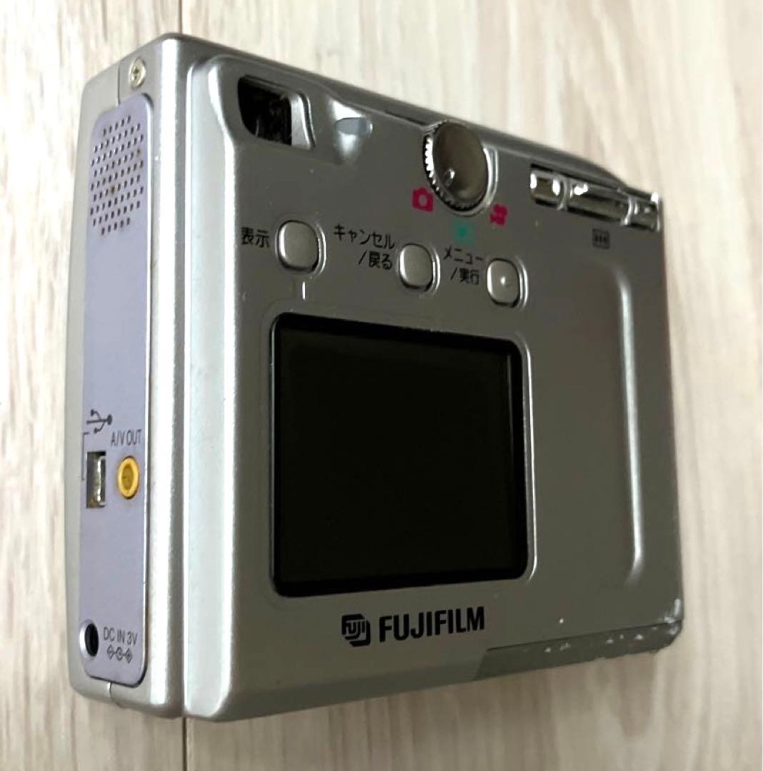 匿名配送♪動作確認済 オールドコンデジFUJIFILM finepix4500