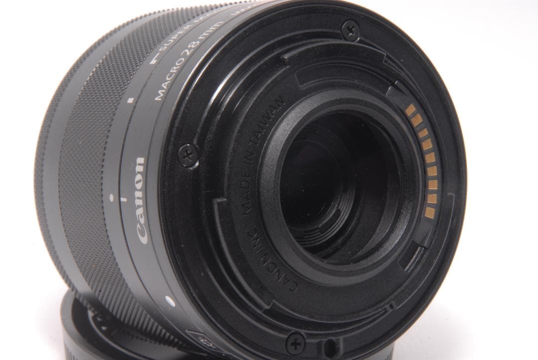 ✨美品 マクロレンズ✨Canon EF-M 28mm F3.5 IS STM