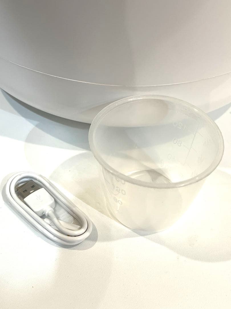 真空保存ペットフードストッカー12L 自動脱気 USB充電式 鮮度長持ち 防湿