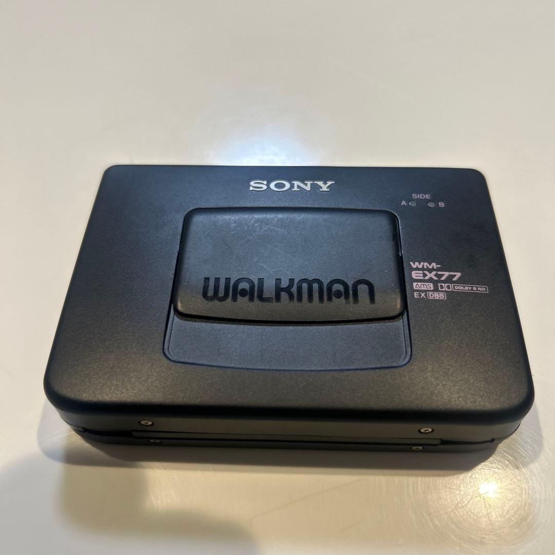 Panasonic とSony のカセットプレイヤー