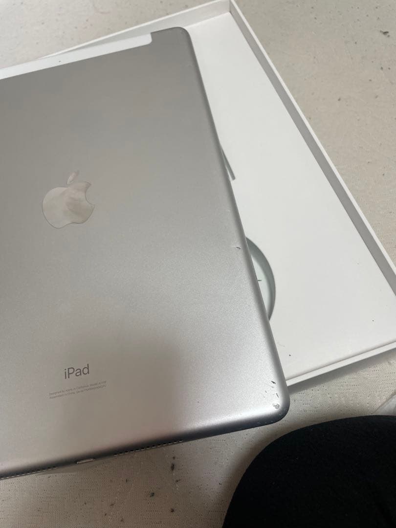 Apple iPad (第7世代) 32GB バッテリー93%