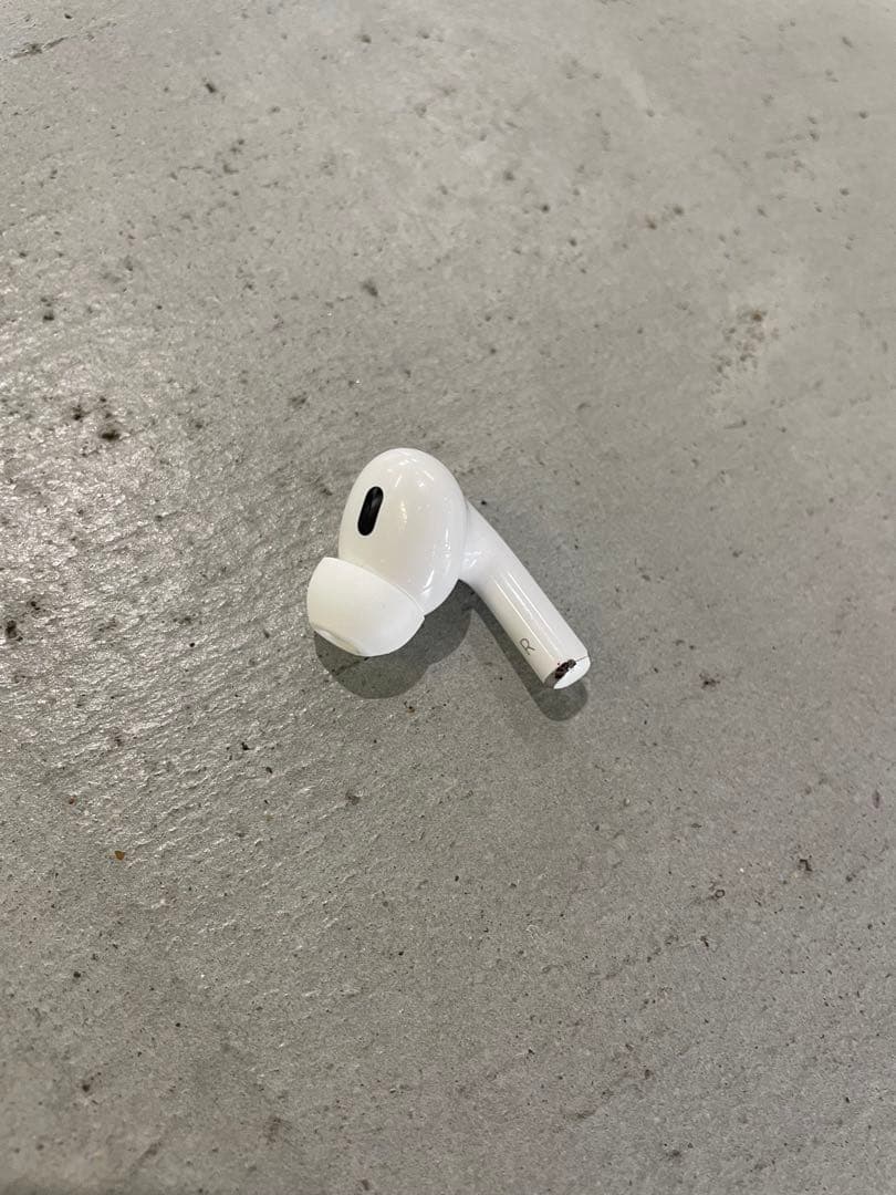AirPods(第二世代)右耳のみ