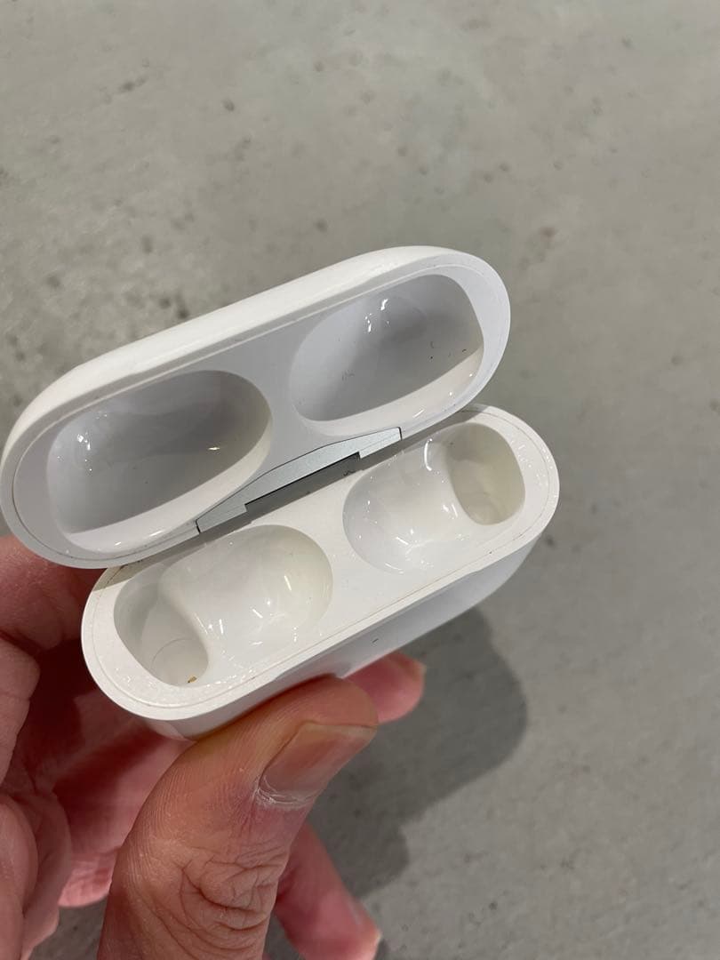 AirPods(第二世代)右耳のみ