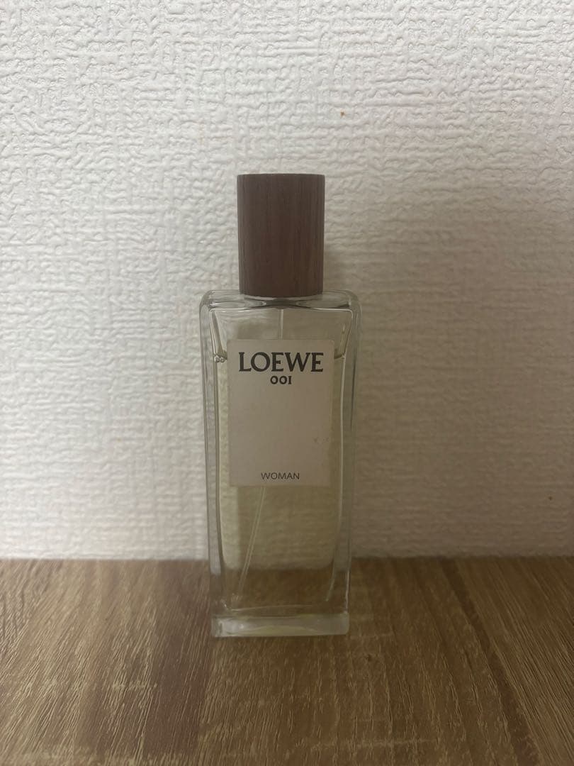 LOEWE 001 woman 香水